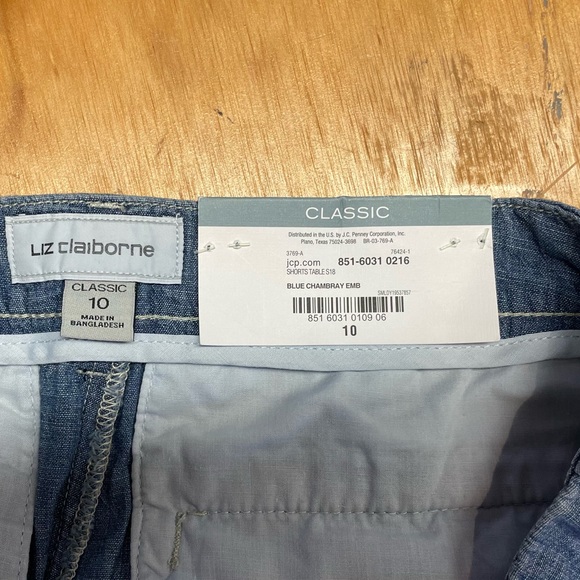 Liz Claiborne Classic Shorts Embroidered 100% Cotton NWT Size 10 Boho - Picture 5 of 7